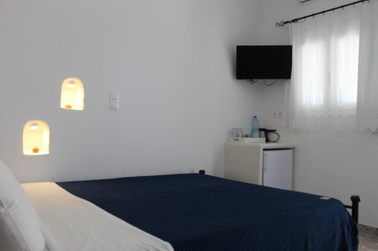 Meltemi Rooms And Studios Anafi Esterno foto