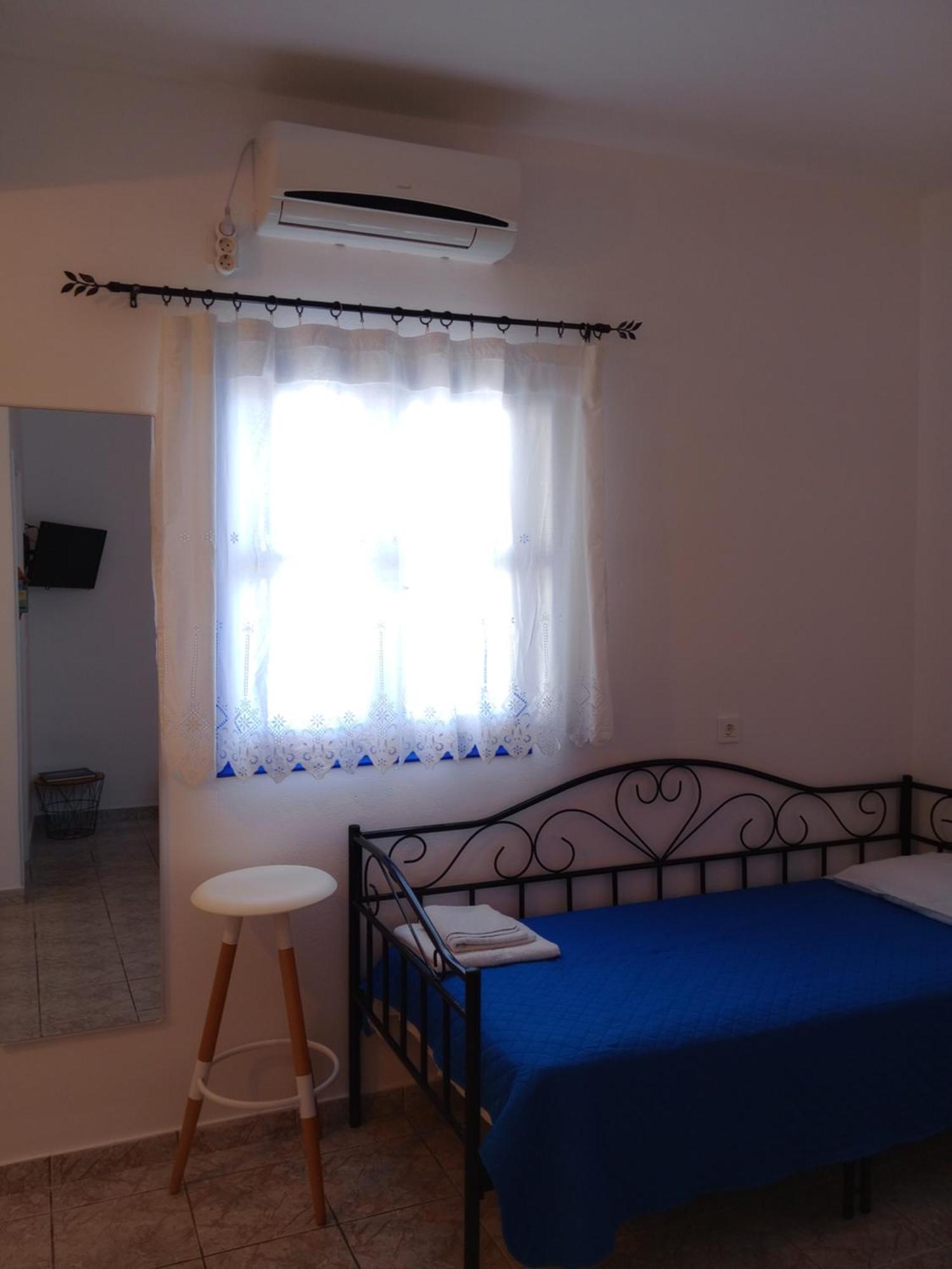 Meltemi Rooms And Studios Anafi Esterno foto