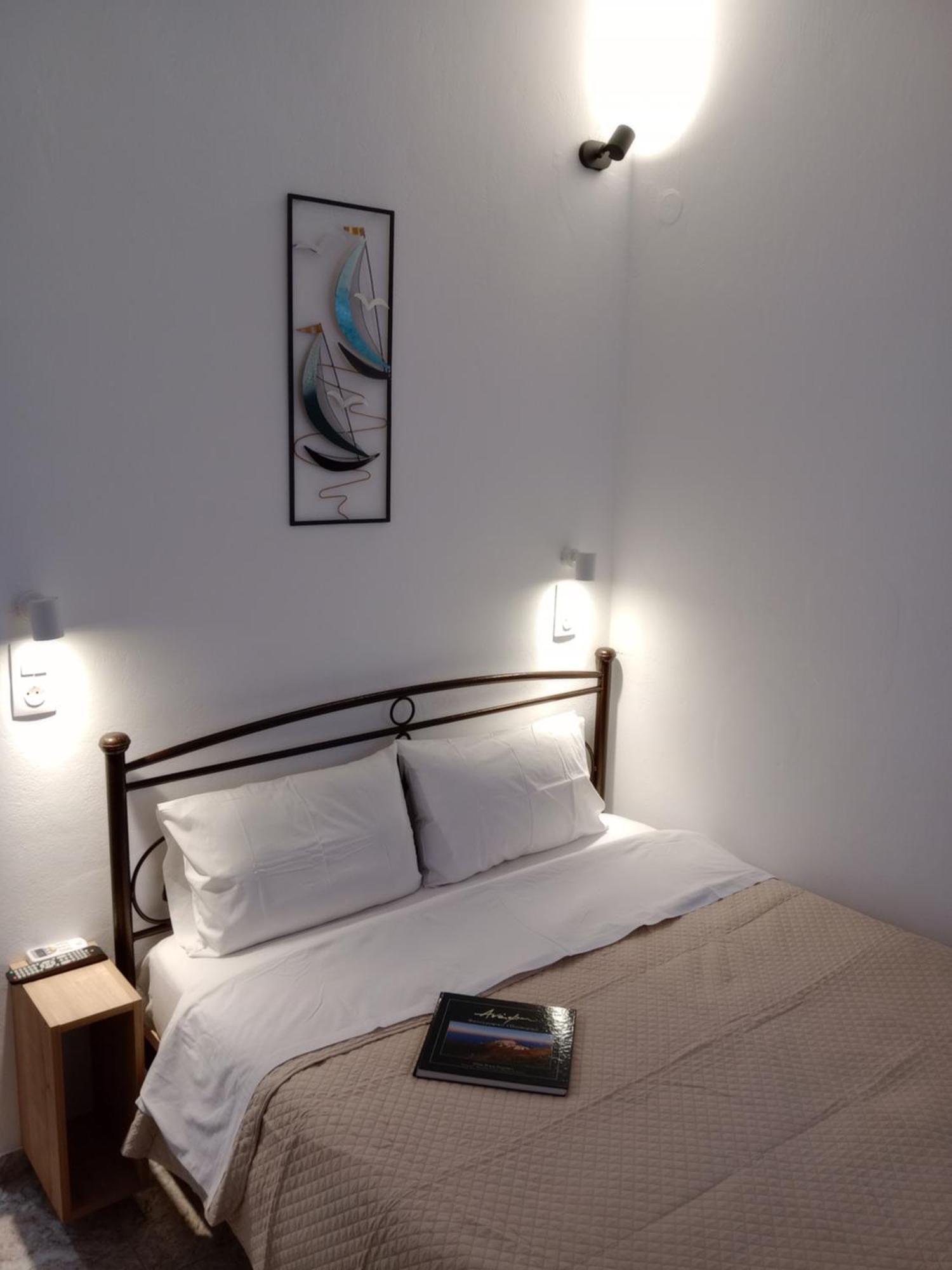 Meltemi Rooms And Studios Anafi Esterno foto